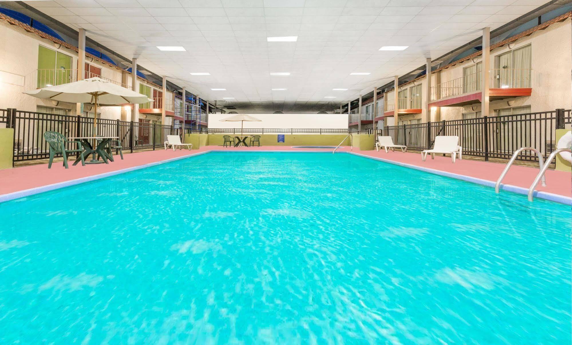 Scottsbluff Inn Экстерьер фото